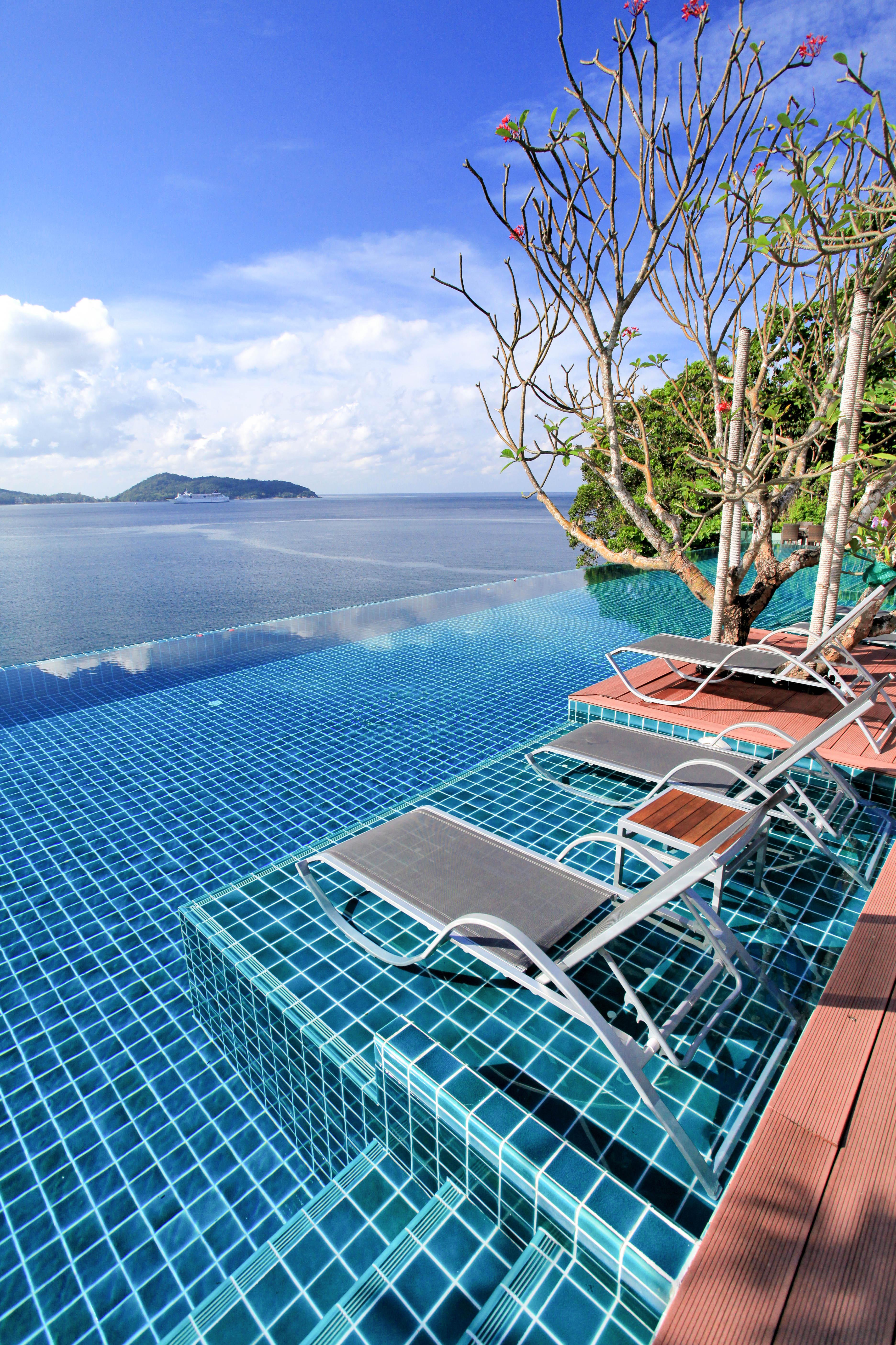 Zenmaya Oceanfront Phuket, Trademark Collection By Wyndham Station touristique