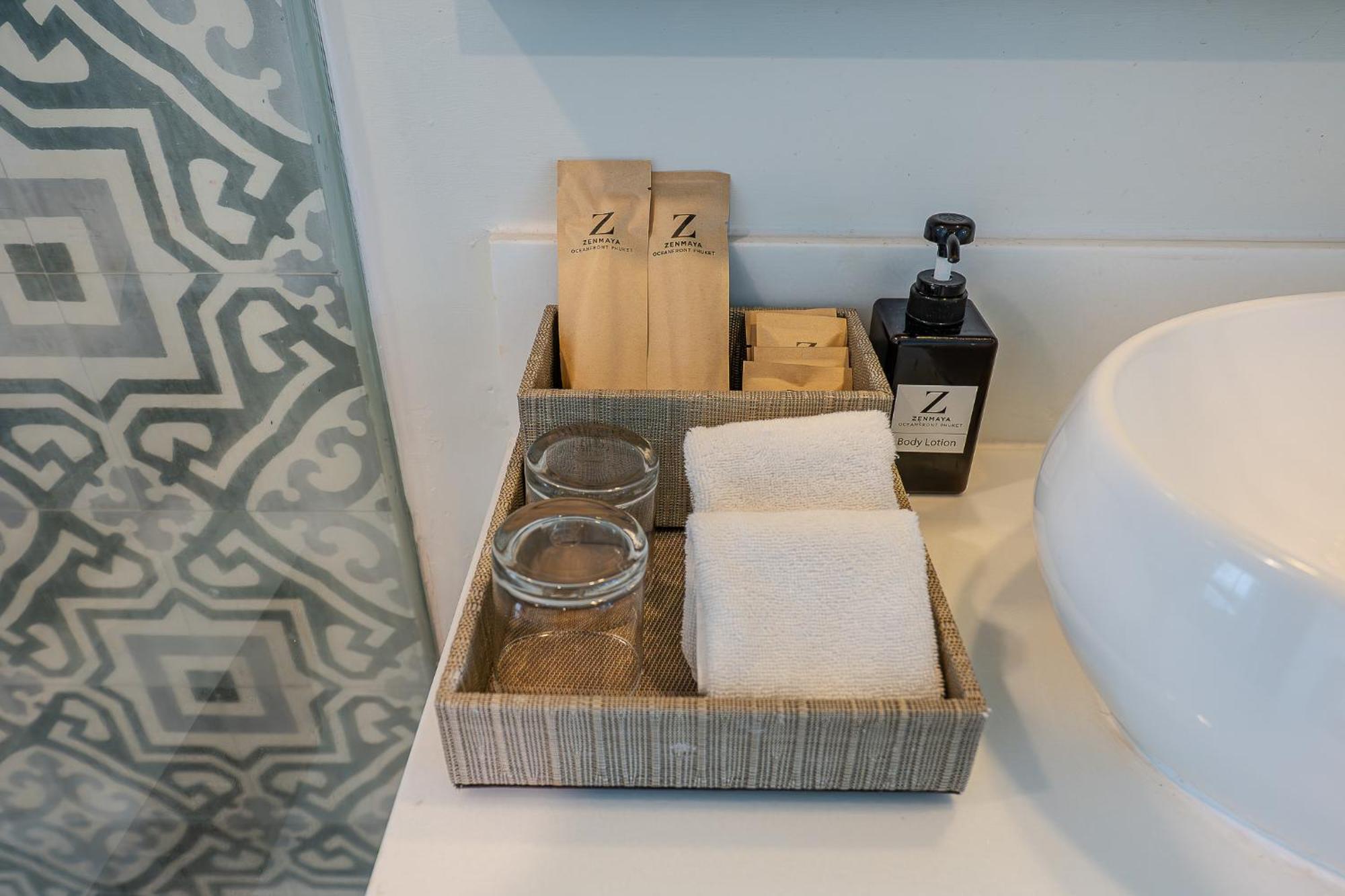 Zenmaya Oceanfront Phuket, Trademark Collection By Wyndham Station touristique Patong